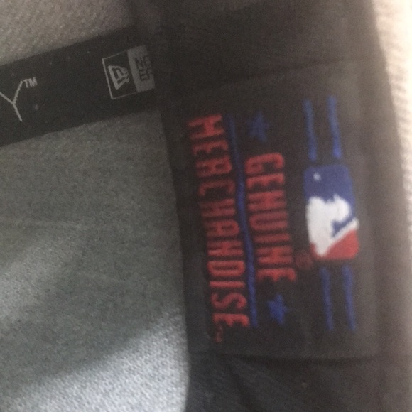 Genuine Toronto blue jays hat - Picture 2 of 2